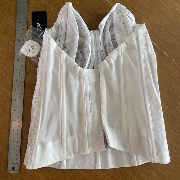 Lovely 34G longline white lace strapless bustier with straps attached. - Picture 2 of 5